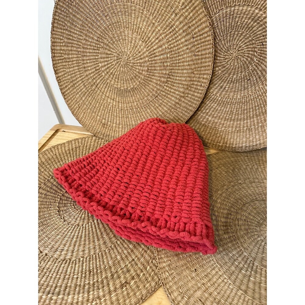 Red/Pink mix Knit adult hat